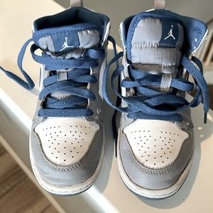 Air Jordan. High top